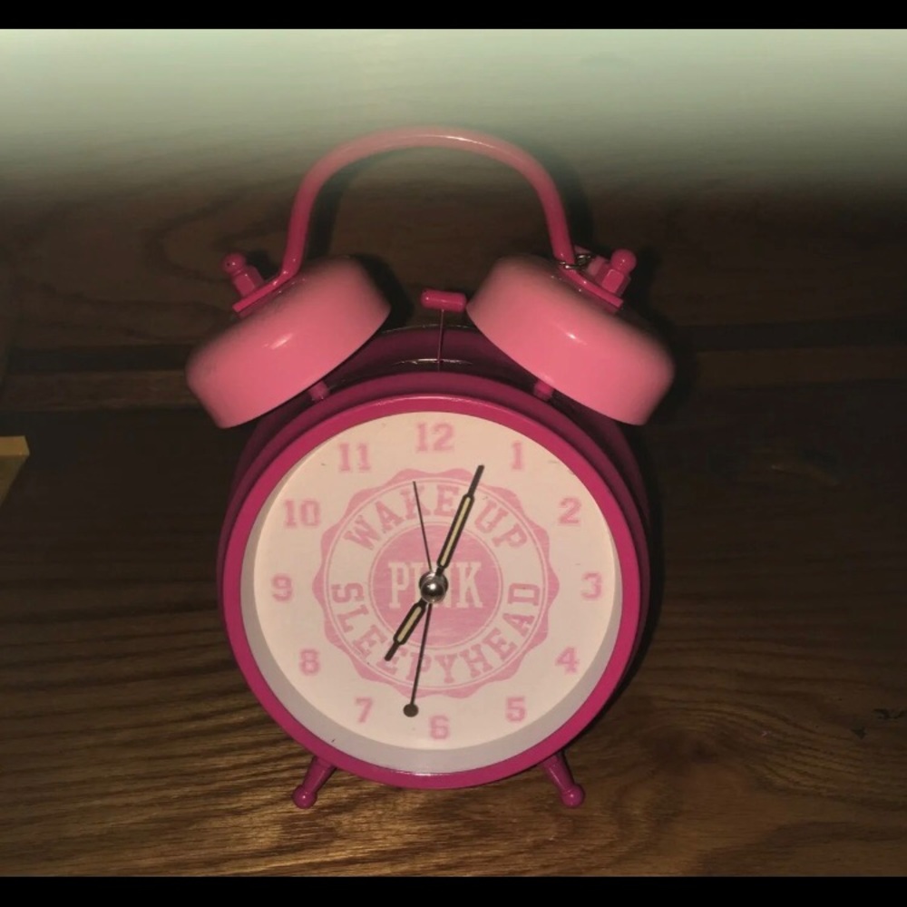VSPINK VINTAGE ALARM CLOCK